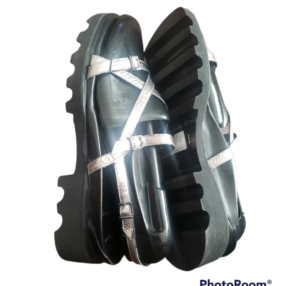 THIERRY Rabotin Wave Sandals - Picture 5 of 14